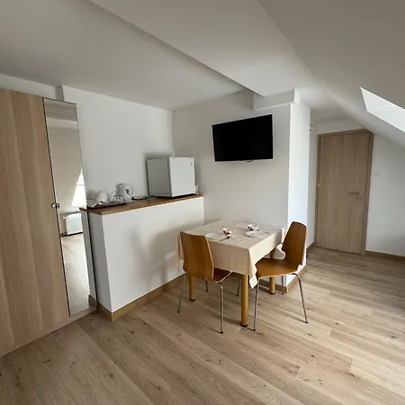 Lesniczowka 2 詹塔尔