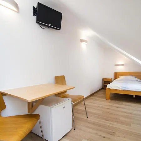 Lesniczowka 2 * 詹塔尔