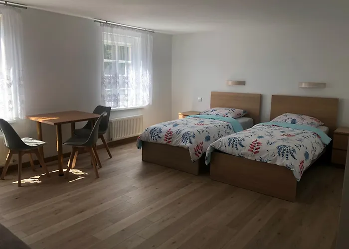 Lesniczowka 2 Hotel *